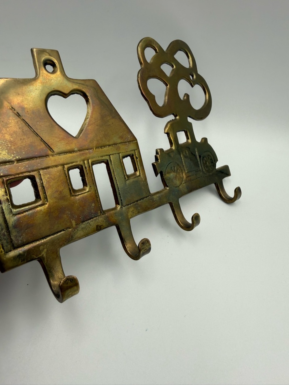 VINTAGE SOLID BRASS KEY HOLDER  4 KEY HOOKs  House Tree Car - Picture 4 of 11